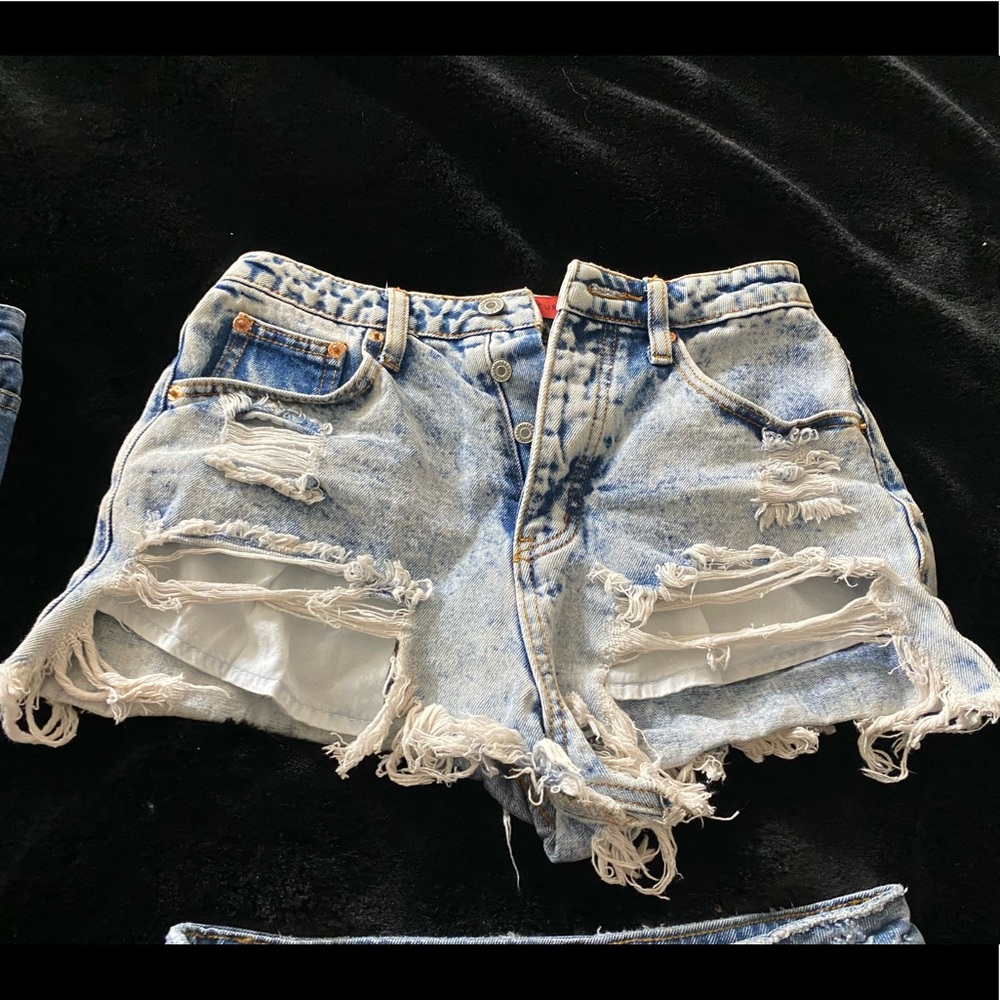 Distressed high waist shorts